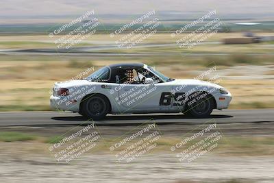 media/Jun-01-2024-CalClub SCCA (Sat) [[0aa0dc4a91]]/Group 3/Race/